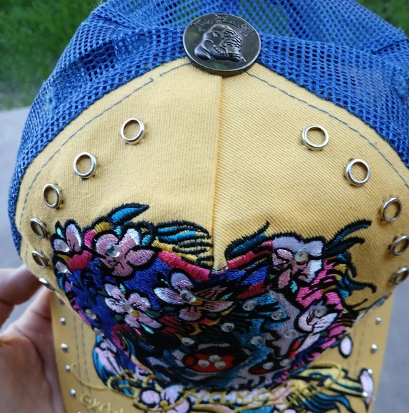 New Vintage Ed Hardy by Christian Audigier Embroidered Rhinestone Trucker Hat. - Picture 10 of 16